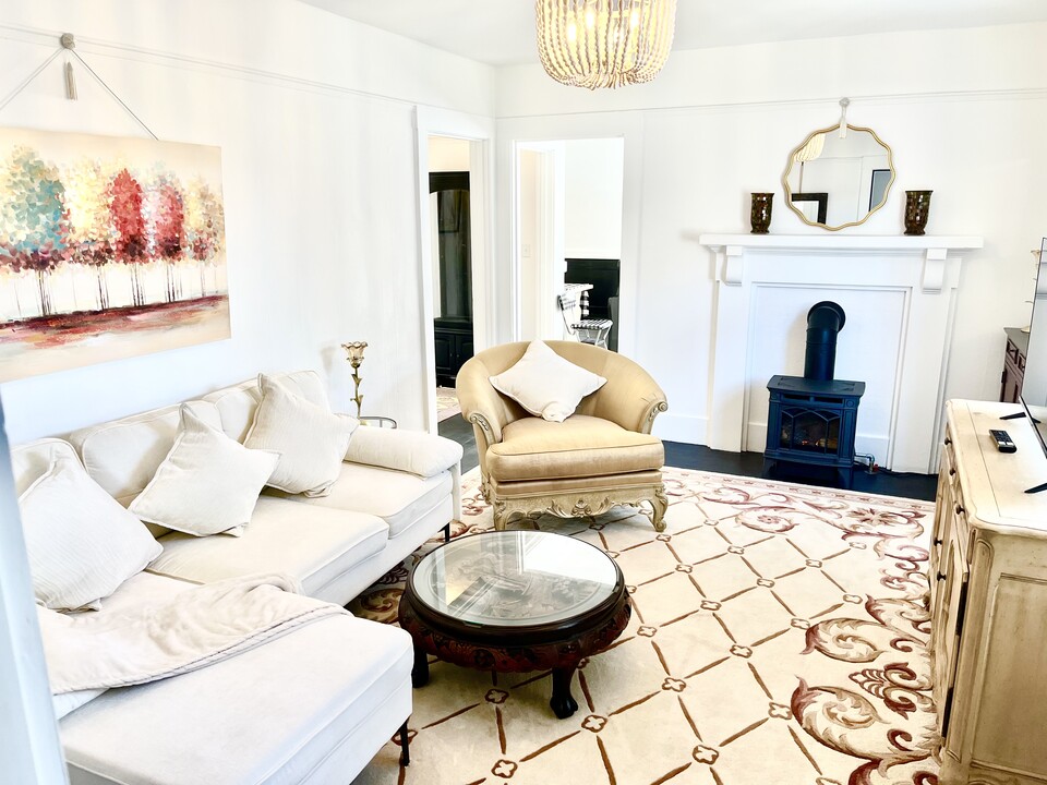 1122 9th St, Unit Petch Manor Apt. 2 in Eureka, CA - Foto de edificio