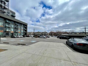 460 Dundas St E in Hamilton, ON - Building Photo - Building Photo