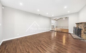 6804 Barbara Lee Cir in Sacramento, CA - Building Photo - Building Photo