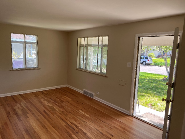 835 Newport St in Denver, CO - Building Photo - Building Photo