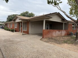 4203 50th St in Lubbock, TX - Building Photo