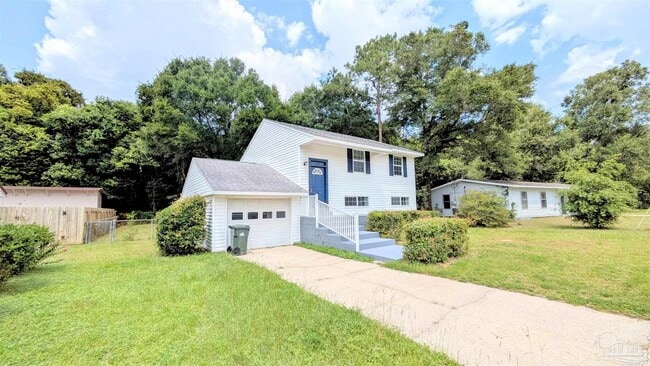 2117 Pullman Cir in Pensacola, FL - Building Photo - Building Photo