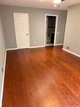 219 Sierra Ct in Woodbridge, NJ - Building Photo - Building Photo