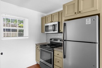 The Avondale Apartments in Birmingham, AL - Building Photo - Interior Photo