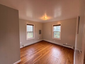 504 Prospect St in Naugatuck, CT - Foto de edificio - Building Photo