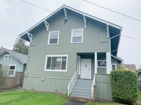 1233 Grant St in Bellingham, WA - Building Photo