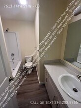 7613 44th St W in University Place, WA - Building Photo - Building Photo