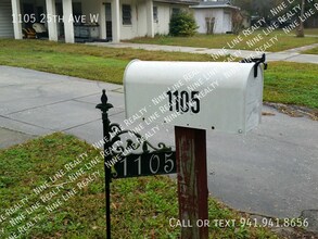 1105 25th Ave W in Palmetto, FL - Building Photo - Building Photo