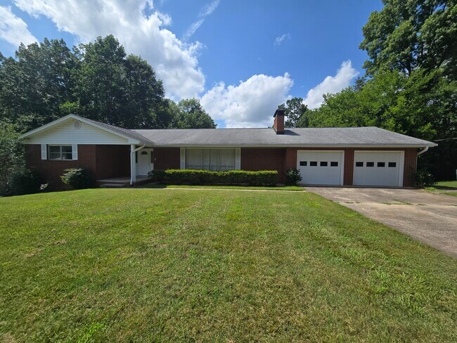 property at 3109 Dekalb Dr SW