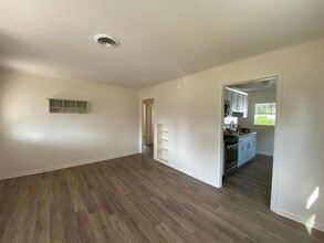 184 Little Flower Ln in Columbus, OH - Foto de edificio - Building Photo