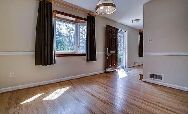 3104 Lake Ave in Cheverly, MD - Building Photo - Building Photo