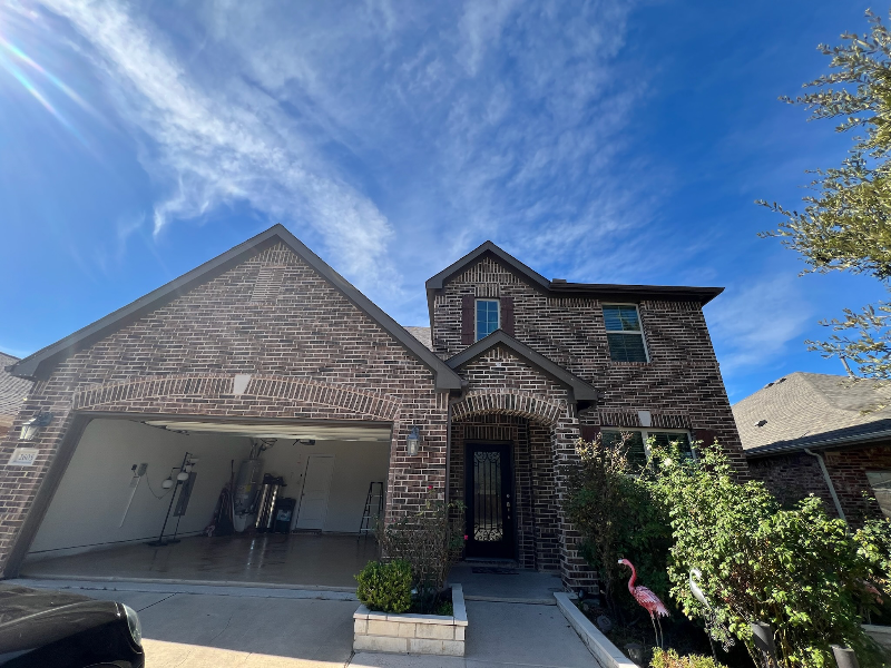 2605 Annamarie Dr in Little Elm, TX - Foto de edificio