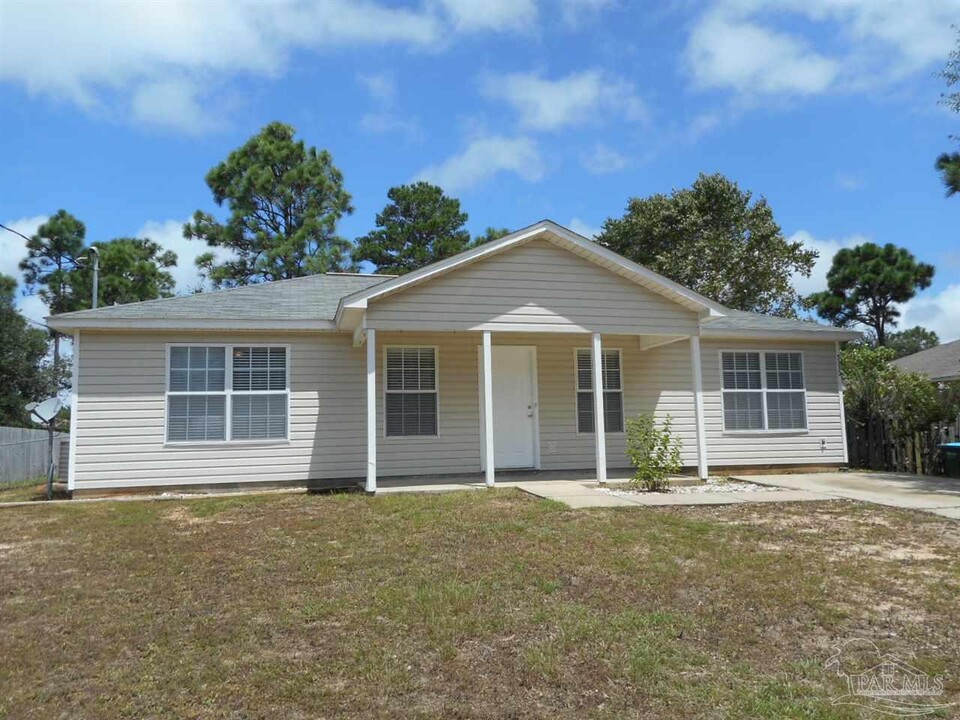 5330 Boots Byers Ct in Gulf Breeze, FL - Building Photo