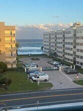 1238 Hillsboro Mile in Hillsboro Beach, FL - Building Photo - Building Photo
