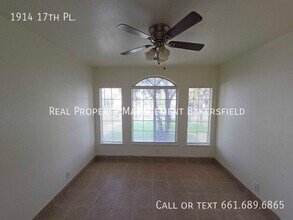 1914 17th Pl in Delano, CA - Building Photo - Building Photo