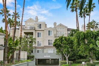 2243 Martin in Irvine, CA - Building Photo - Building Photo