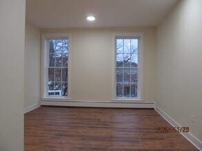 2 Pleasant St in Claremont, NH - Building Photo - Building Photo