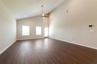 4312 Porter Farm Rd in Georgetown, TX - Foto de edificio - Building Photo