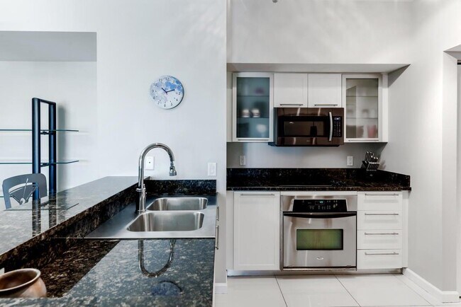 235 NE 1st St in Delray Beach, FL - Building Photo - Building Photo