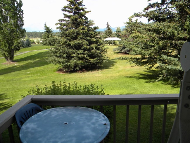 185 Golf Terrace, Unit 185E in Bigfork, MT - Foto de edificio - Building Photo