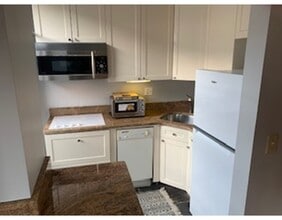 15 Beacon St, Unit 6S in Boston, MA - Building Photo - Building Photo