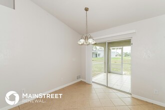 1610 NE 43rd Terrace in Cape Coral, FL - Building Photo - Building Photo
