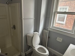 318 Ardmore Ave in Trenton, NJ - Building Photo - Building Photo