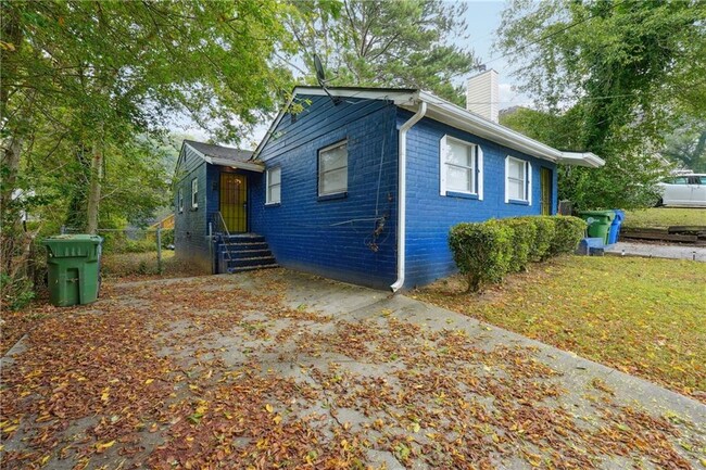 324 Brooks Ave SW in Atlanta, GA - Building Photo - Building Photo