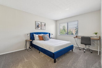 8083 Running Fox Rd in Columbus, OH - Building Photo - Building Photo