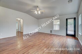 2008 SE 7th Ct in Moore, OK - Building Photo - Building Photo