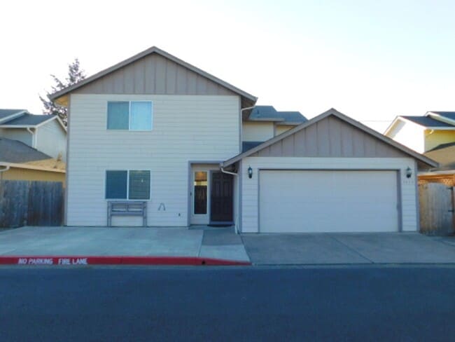 property at 3043 Leah St NE