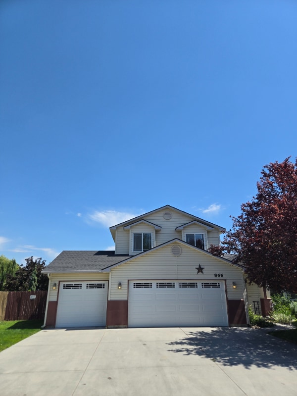 property at 866 W Horizon Way