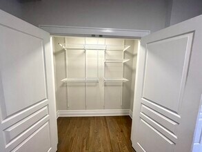 2539 W Iowa St in Chicago, IL - Building Photo - Building Photo