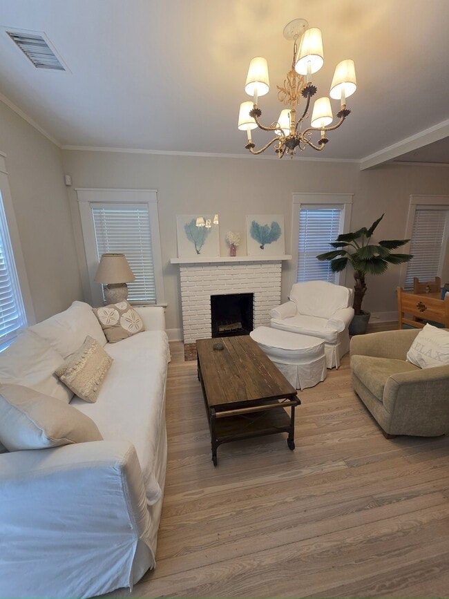 429 Avenida Alegre in West Palm Beach, FL - Building Photo - Building Photo