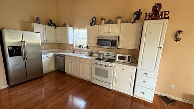 15 Parkview Ln in Powder Springs, GA - Building Photo - Building Photo