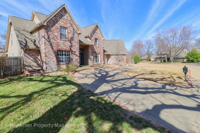 property at 10116 S Fulton Ave