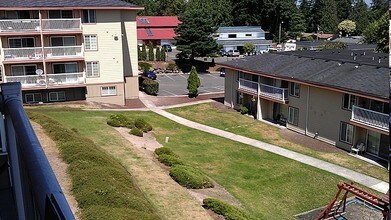 Villa Capri in Federal Way, WA - Foto de edificio - Building Photo