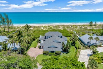 2280 Silver Sands Ct in Vero Beach, FL - Foto de edificio - Building Photo