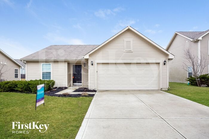 659 Bobtail Dr in Greenfield, IN - Building Photo
