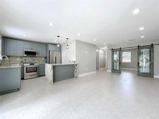 property at 13804 Kendale Lakes Dr