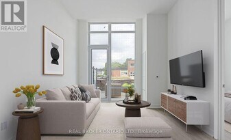 8188 Yonge St in Vaughan, ON - Building Photo