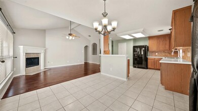 3235 Summerland Dr in Manvel, TX - Building Photo - Building Photo
