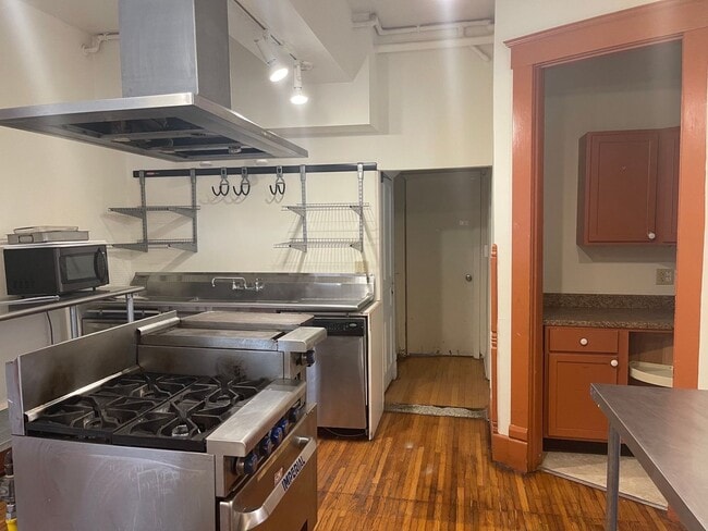 508 W Elm St in Urbana, IL - Building Photo - Building Photo