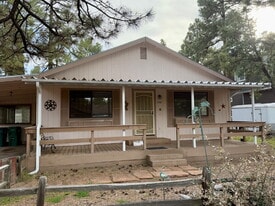 1721 W Huning in Show Low, AZ - Building Photo