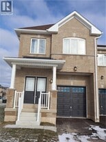 42 Bruton St in Thorold, ON - Building Photo