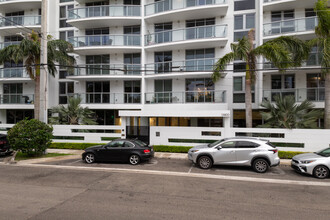 The Highlands in North Miami Beach, FL - Building Photo - Building Photo