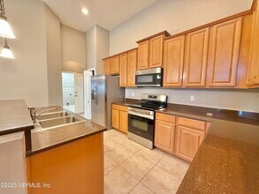 932 Gallier Pl in Jacksonville, FL - Building Photo - Building Photo