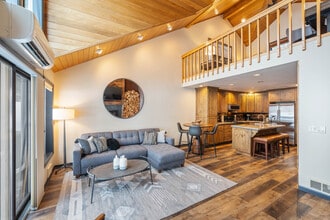 181 Golf Terrace in Bigfork, MT - Building Photo - Building Photo