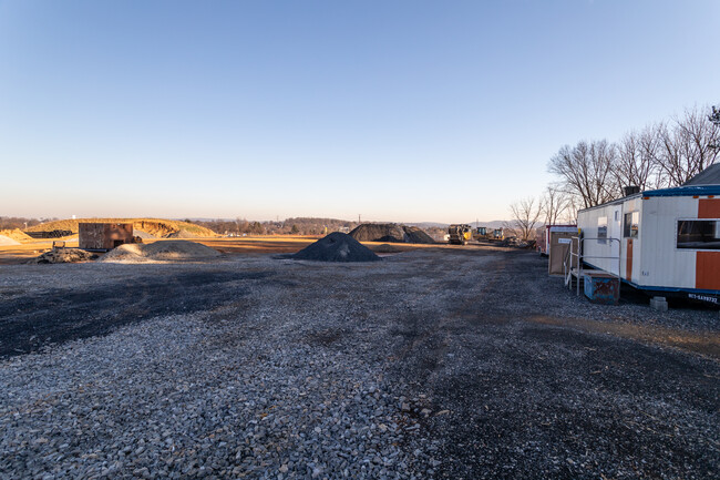 Shepards Crossing in Mechanicsburg, PA - Building Photo - Building Photo