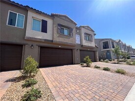 3741 Canis Minor Ln, Unit 5F in Henderson, NV - Building Photo